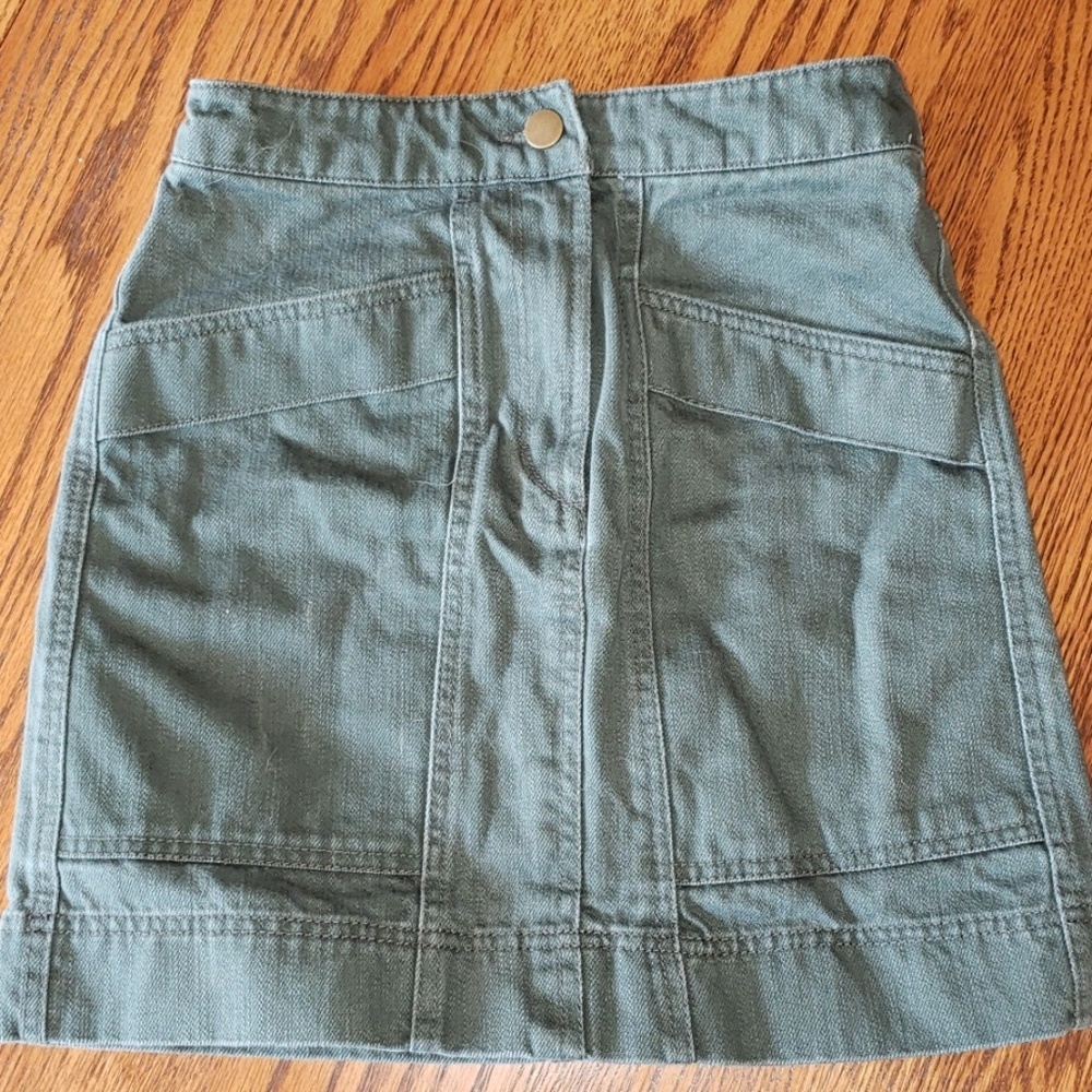 Anna Glover H&M Green